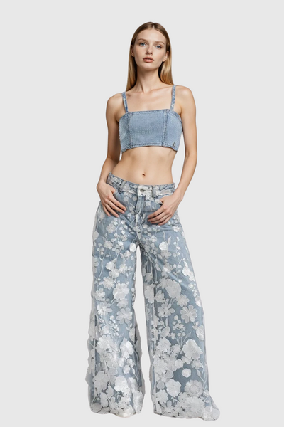 Vaqueros Bordados con Flores